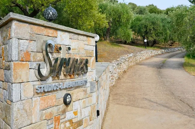 Giola Bungalows Sirines