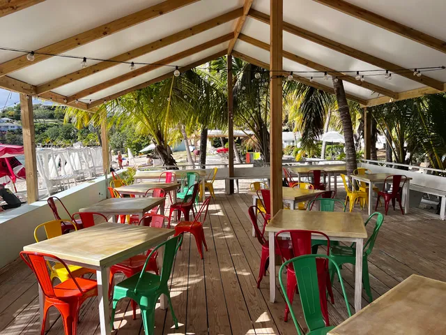 Loose Cannon Beach Bar