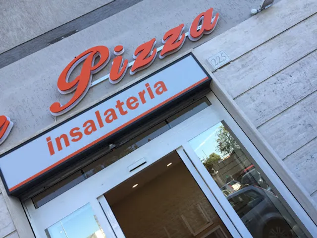 MADAME Pizza • Bar • Tavola Calda