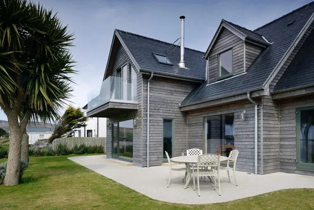 Airds Bay Luxury Beach House