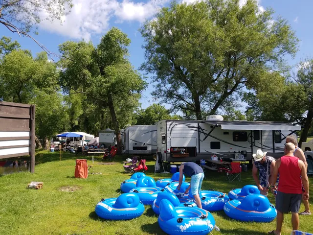 Apple River Hideaway