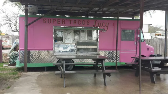 Tacos Lusi’s (Food Truck)