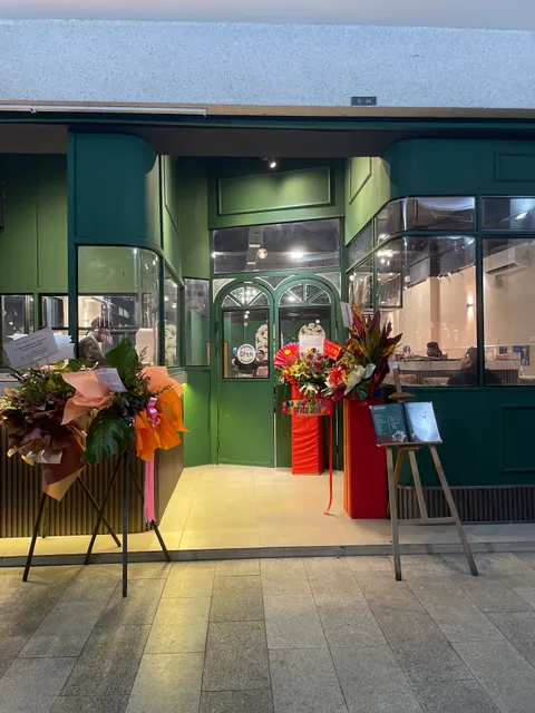 Cozy Escape Restaurant