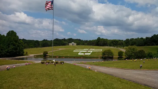 Crestview Memorial Park