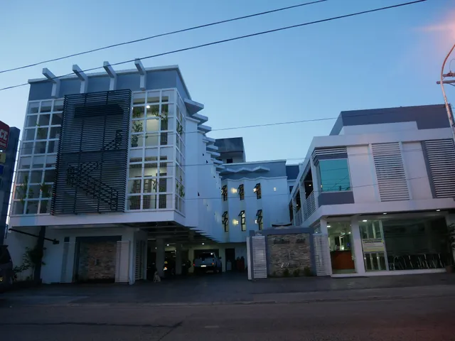 Bertplace Hotel and Restaurant