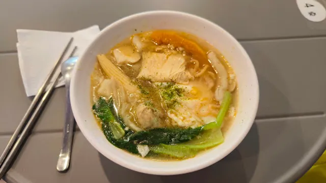 夢想鯨魚DreamWhale |蔬食餐飲|鍋燒|咖哩|丼飯|鯨魚燒