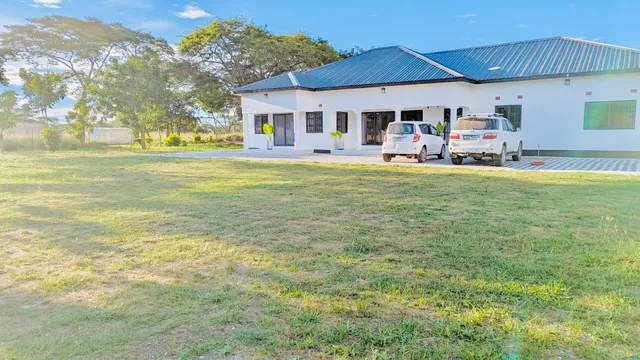 Kayezi House Tranquil Stay