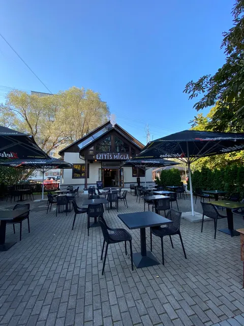 Kafejnīca, bārs Ezītis miglā