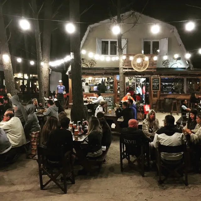 Mujica • Almacén Criollo