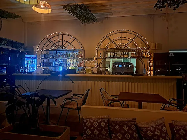 Μεσόγειος mediterranean & italian cuisine