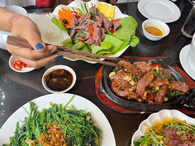 Trâu Ngon Quán - 15 Lê Văn Thiêm