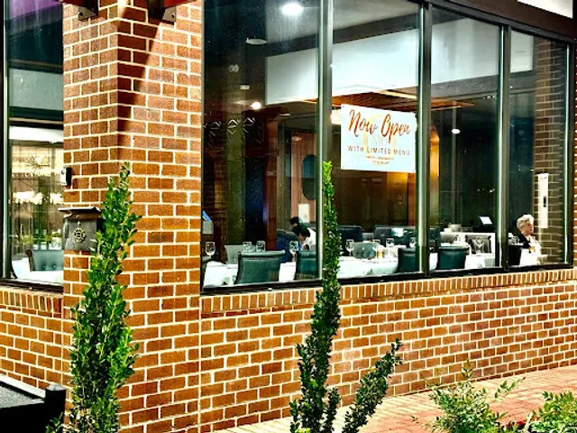 Mirch Dhamaka - Indian Restaurant, Cafe & Bar