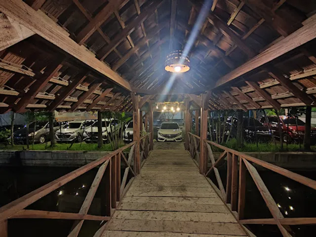 Warung Apung Rahmawati