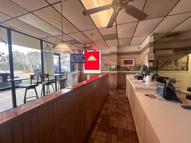 Mo's Seafood & Wings LLC