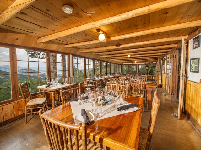 Outlaws and Legends Steakhouse