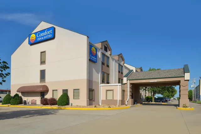 Holiday Inn Express & Suites Joplin Southeast by IHG