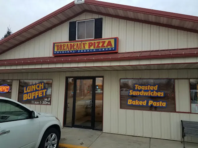 Breadeaux Pizza