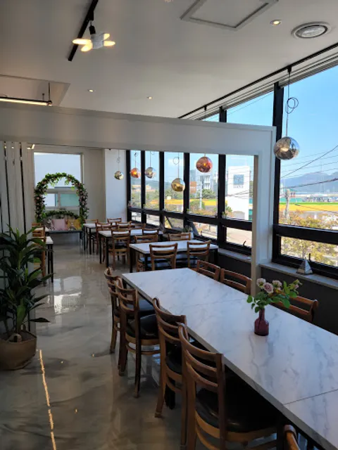 카페 안다미로72