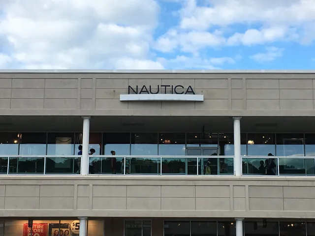 Nautica