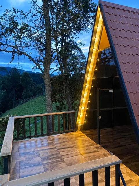 Cabañas el cóndor del Ruiz