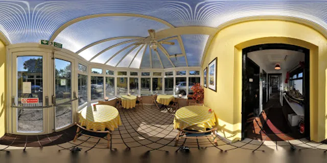 Dunvegan Bakery & Coffee Shop