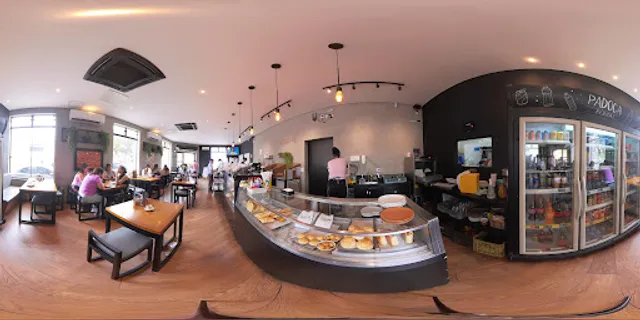 TROPICAL - PADOCA E CAFÉ