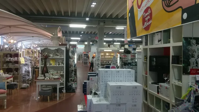 Alessandrelli Centro Casa - NEGOZIO