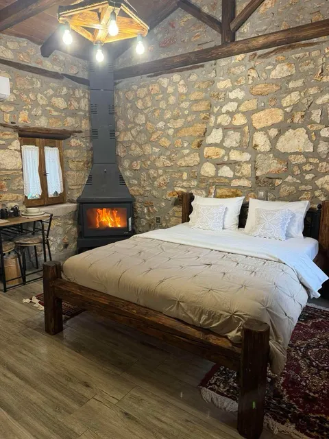 Traditional Stone Guesthouse