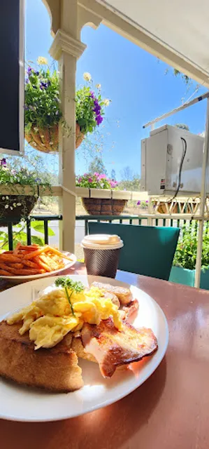 Billabong Village Cafe @ Kooralbyn