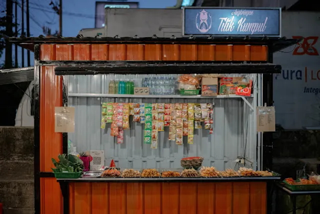 Angkringan Titik Kumpul Bali