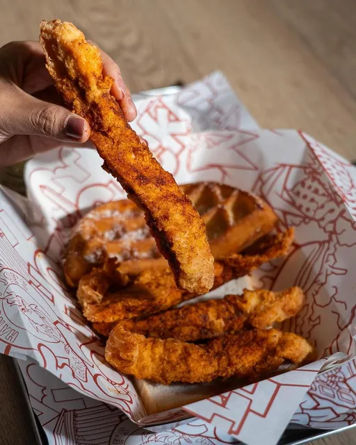 Hangry Joe’s Hot Chicken & Wings