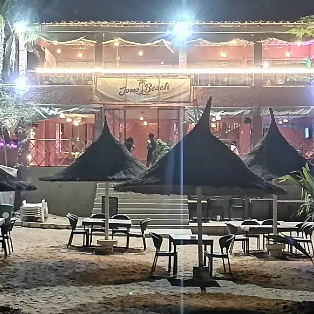 RESTAURANT JOMO BEACH by L'ENDROIT (DKR)