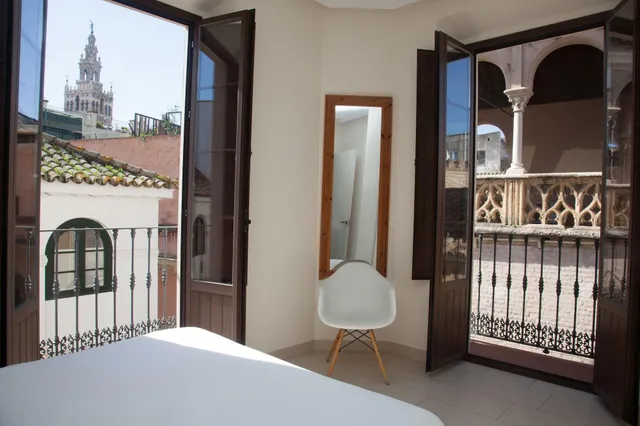 Q & Q Suites Seville Cathedral