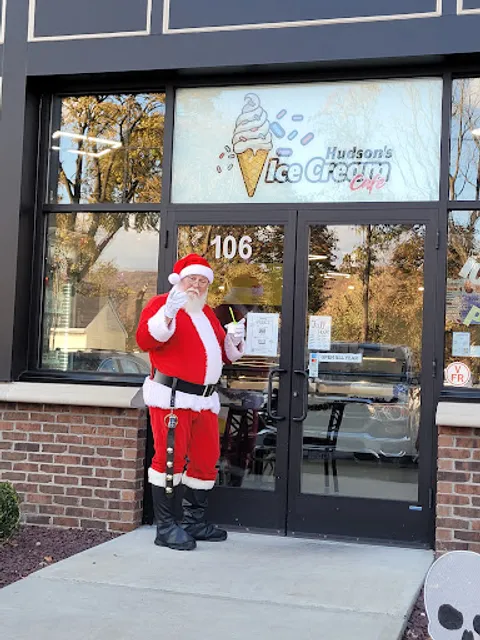 Hudson's Ice Cream Café & Kosher Pizza