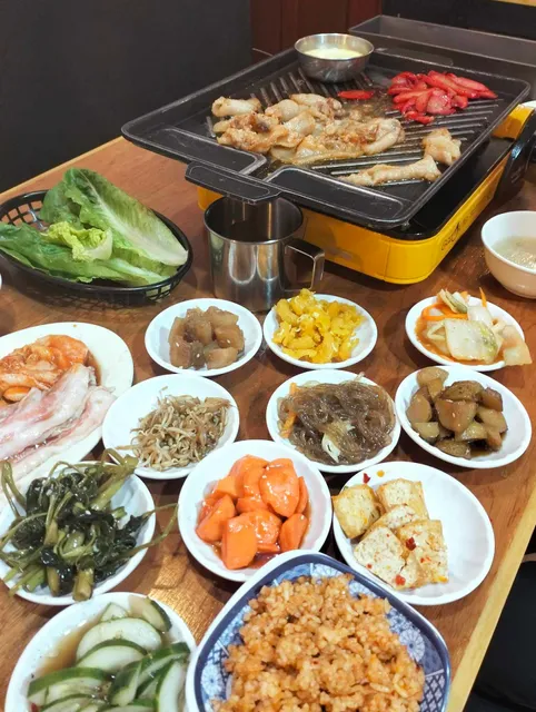 SMDF samgyupsal house