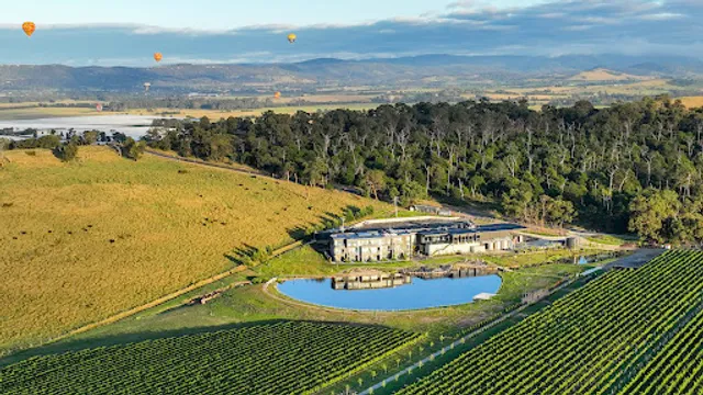 Re’em Yarra Valley at Helen & Joey Estate - Restaurant, Hotel, Best Winery, Cellar Door