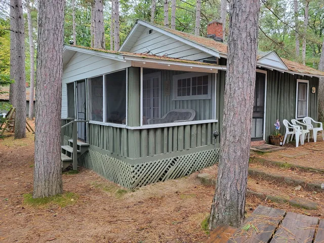 Hilltop Cottages Resort