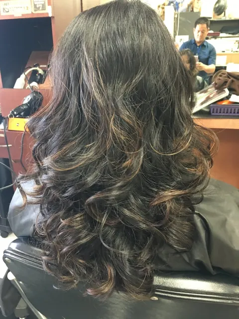 Salon and Barber Hairisma