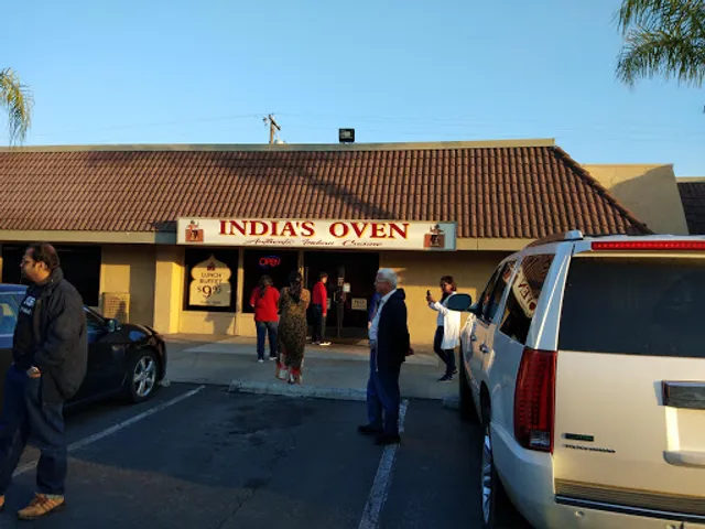 India’s Oven – Ashlan & Marks | Indian Restaurant in Fresno