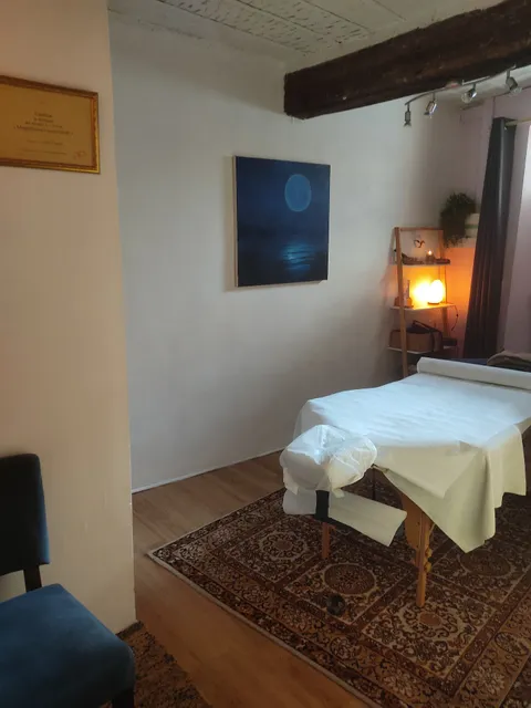 Caroline Favre, Massage énergétique