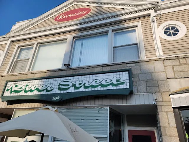 River Street Restaurant