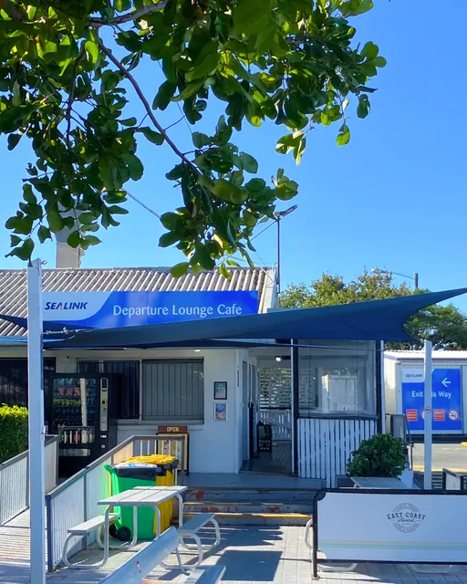 Sealink Departure Lounge Cafe