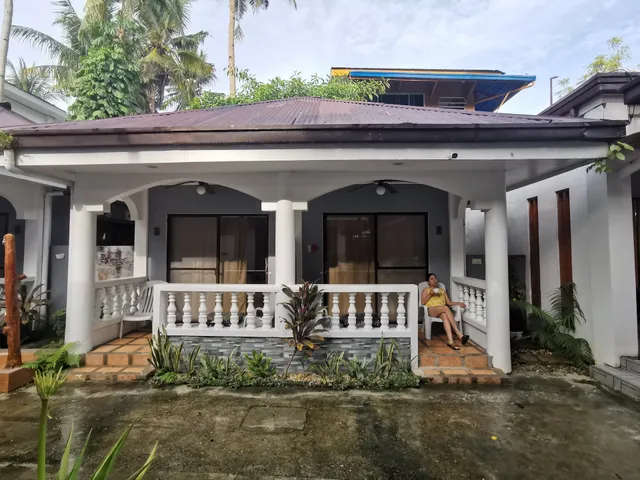 Monallan Boracay Hotel