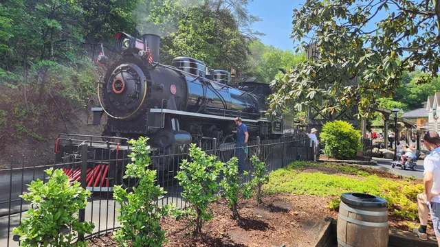 Dollywood Express Train Depot