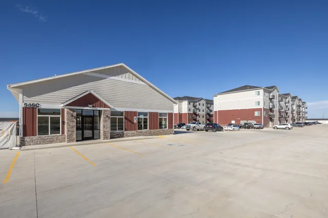 10Bedrock Apartments