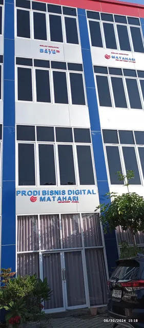 OYO 93205 Kusuma Hotel And Convention Hall