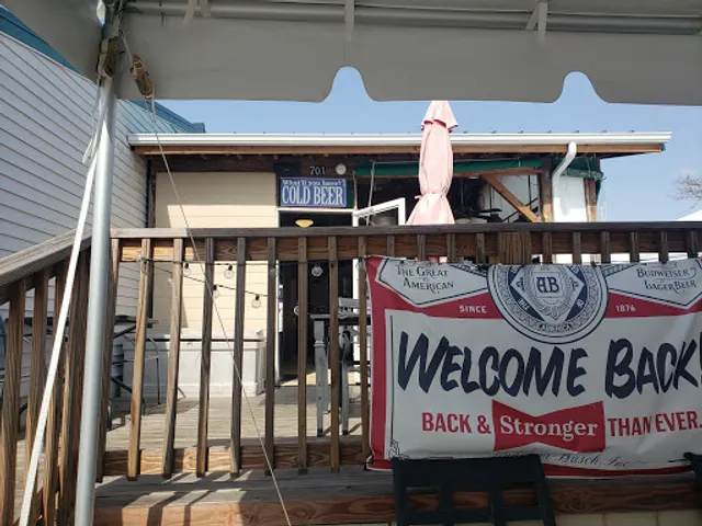 Fenton Bar and Grill