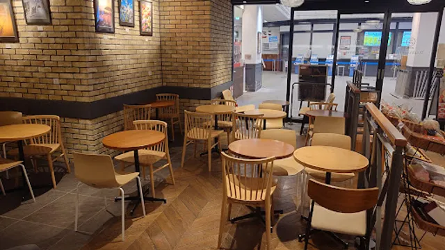 Hana-Noren Tully’s Coffee - Namba Grand Kagetsu