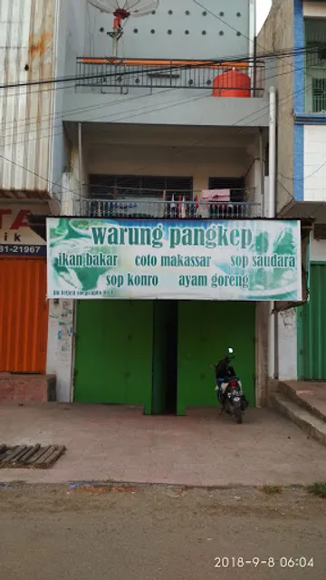 Warung Pangkep Sop Saudara Pasar Sentral lama bone