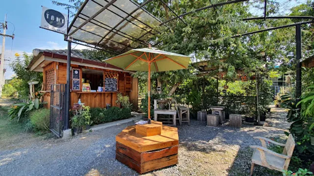 Tani Chiangkhan Cafe Stand